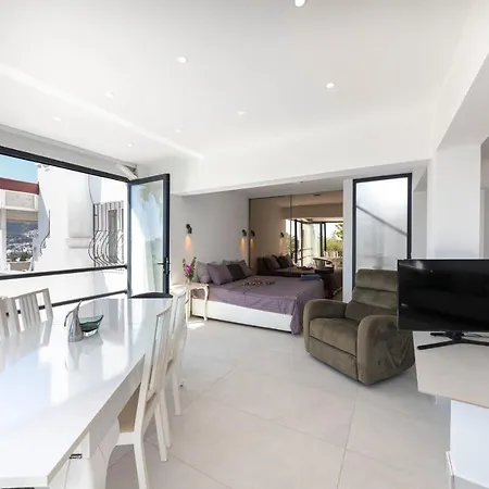 Modern With Garden And Terrace Near Beach In The Heart Of فيلة بودروم