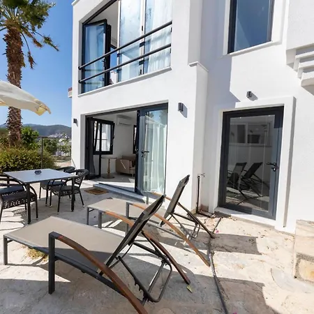 Villa Modern With Garden And Terrace Near Beach In The Heart Of